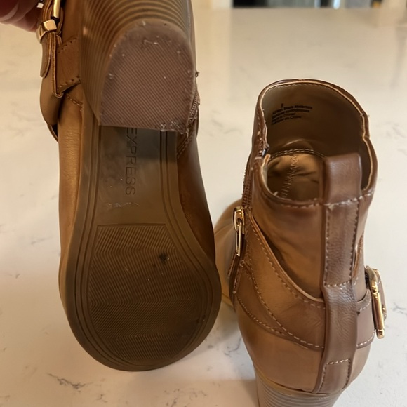 Express brown tan booties with ankle zip and gold buckle detail. EUC - Picture 5 of 5